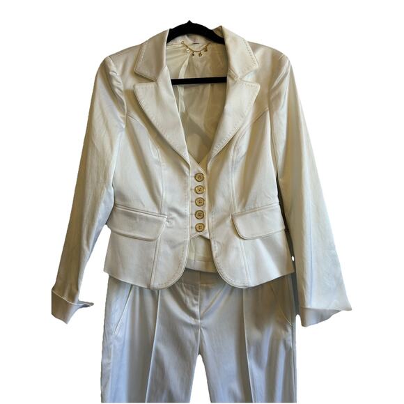 Y2K Office Siren Bebe Suit Sz 8 White Gold Buttons Luxury Blazer & Pants Classic - Picture 5 of 16